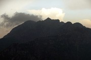 Monte Due Mani (1656 m) dalla Culmine S. Pietro il 7 giugno 2016 con...temporalone di vetta ! - FOTOGALLERY 